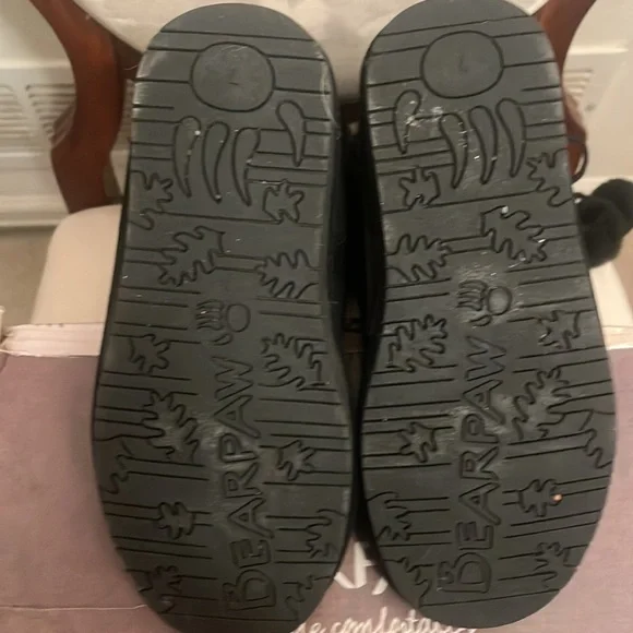 Bearpaw Sweater Boots with Pom Pom Ties, Size 7 - Picture 4 of 7